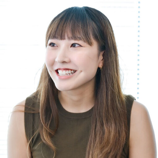 西村 友里