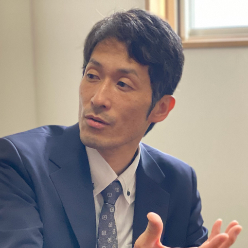 手崎 俊之氏
