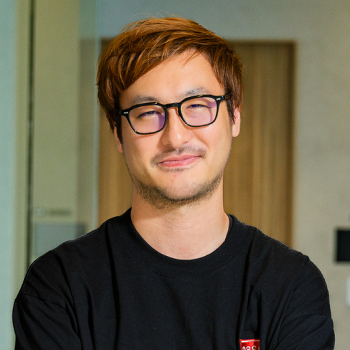 石井 玄 氏