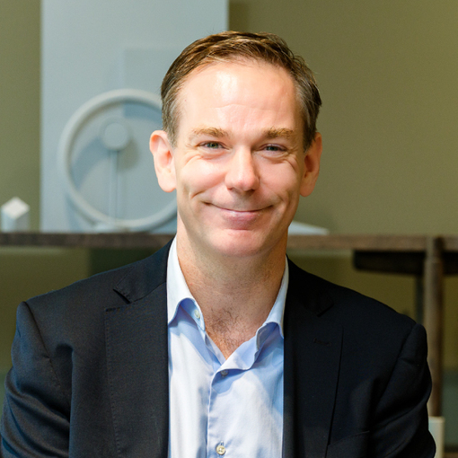 グールド ニコラス